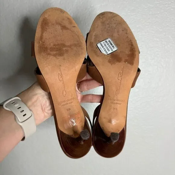 Oscar De La Renta leather heels - Picture 8 of 11